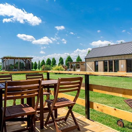 Horse Glamping Park 호텔 Cirkovce 외부 사진