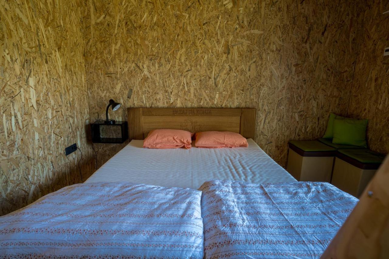 Horse Glamping Park 호텔 Cirkovce 외부 사진